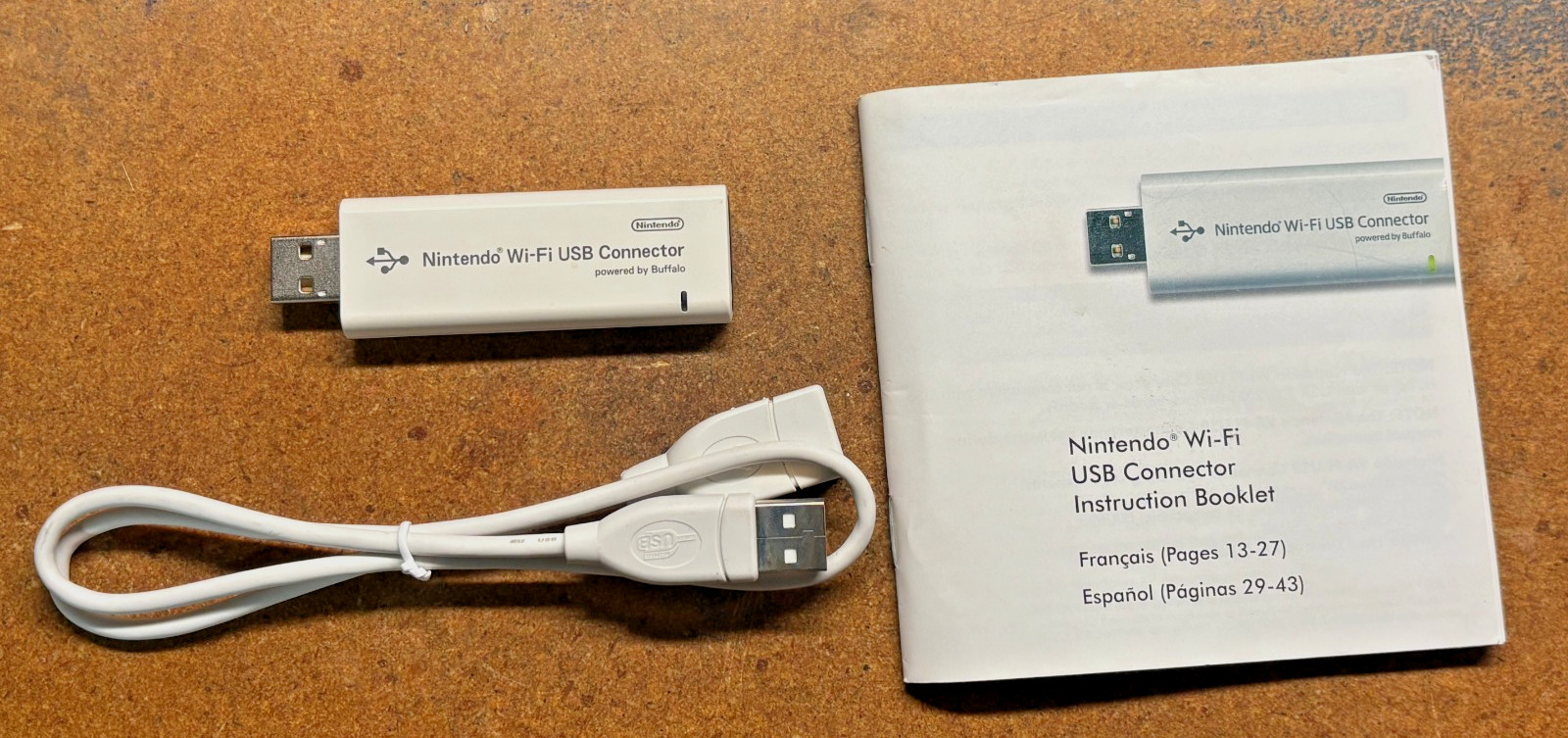 NINTENDO Wi-Fi USB Connector DONGLE + Cable Papers NTR-010 USA