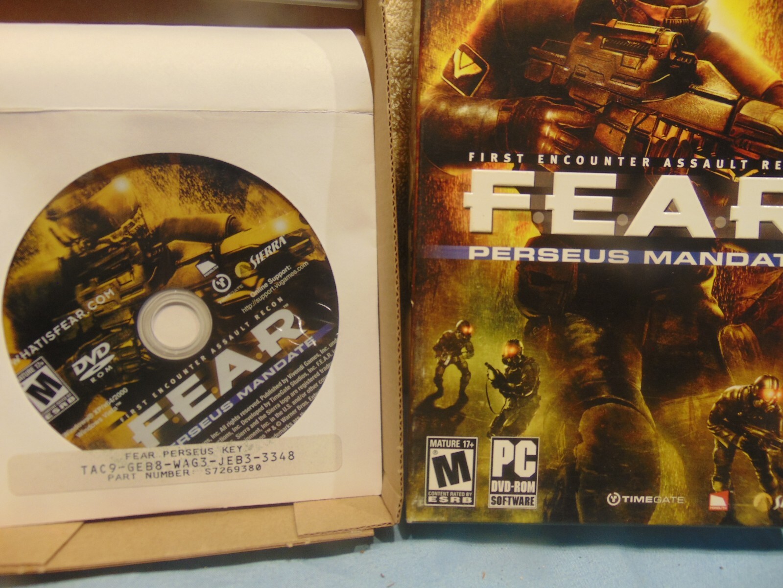 F.E.A.R.: First Encounter Assault Recon PC Video Game & perseus Mandate see pics