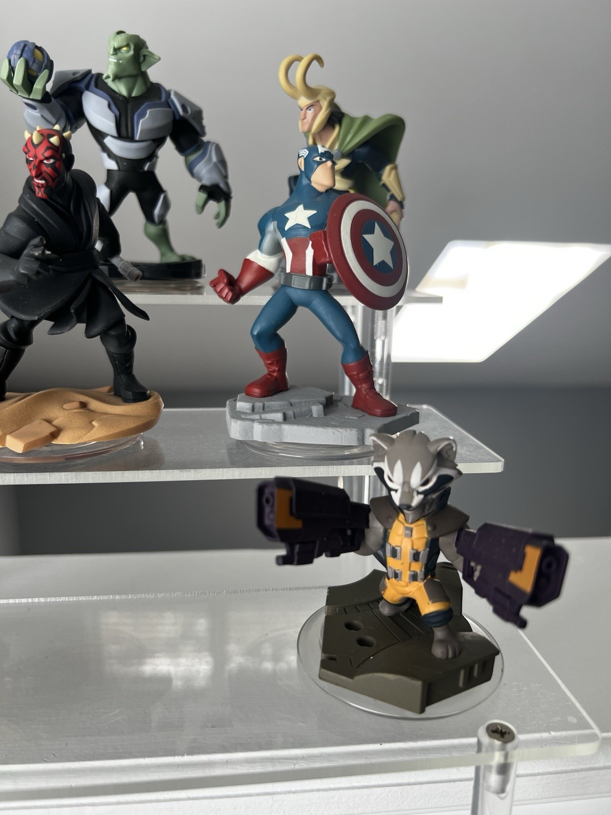 Disney Infinity Figure Lot 8 Marvel 2.0/Star Wars 3.0 Captain America Hulk Yoda