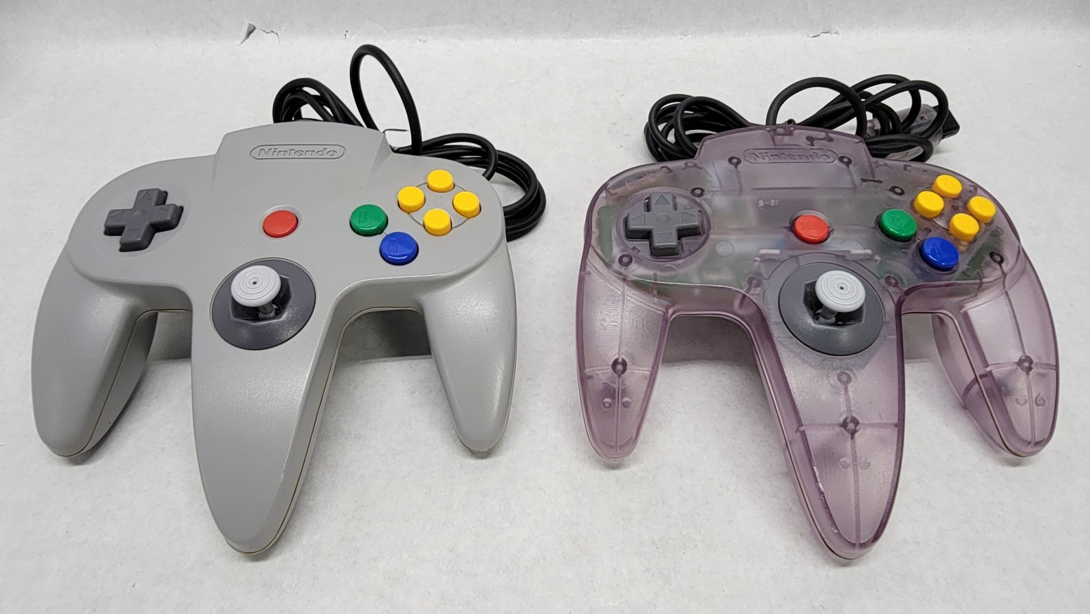 Nintendo 64 w/ Atomic Purple Extra Controller Complete in Box w/ Manuals & Foam