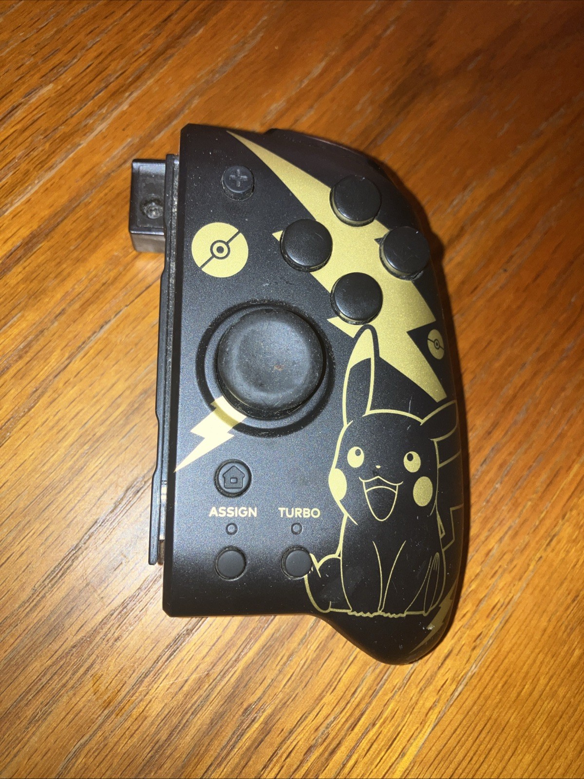Hori Nintendo Switch Split Pad Pro Black & Gold Pikachu Edition Preowned