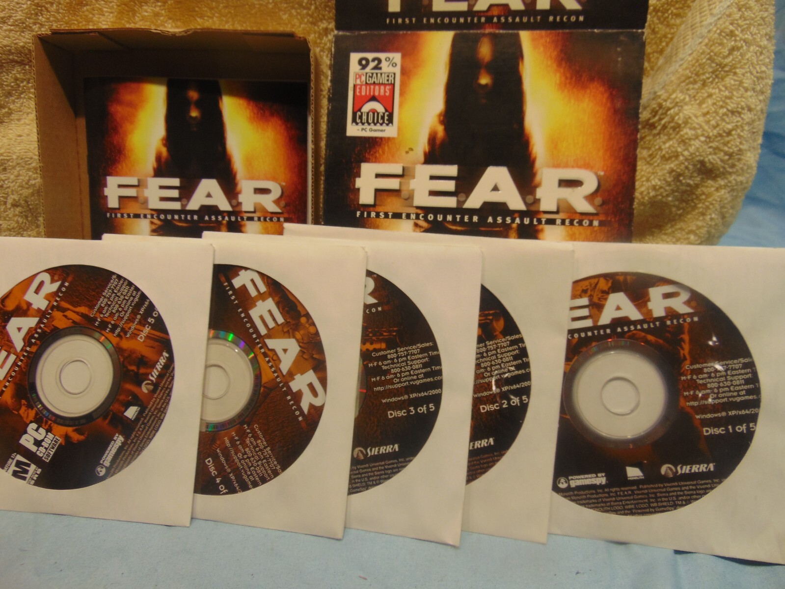 F.E.A.R.: First Encounter Assault Recon PC Video Game & perseus Mandate see pics