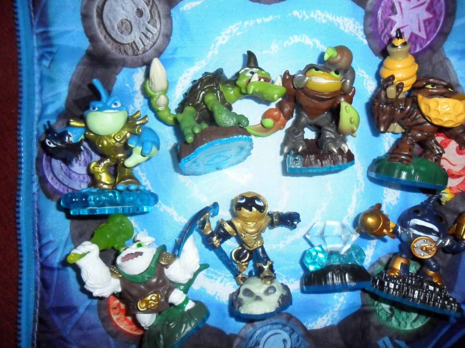 Skylanders Swap Force 8 Figure Lot W/ Cards, Countdown, Scorp, Bumble …