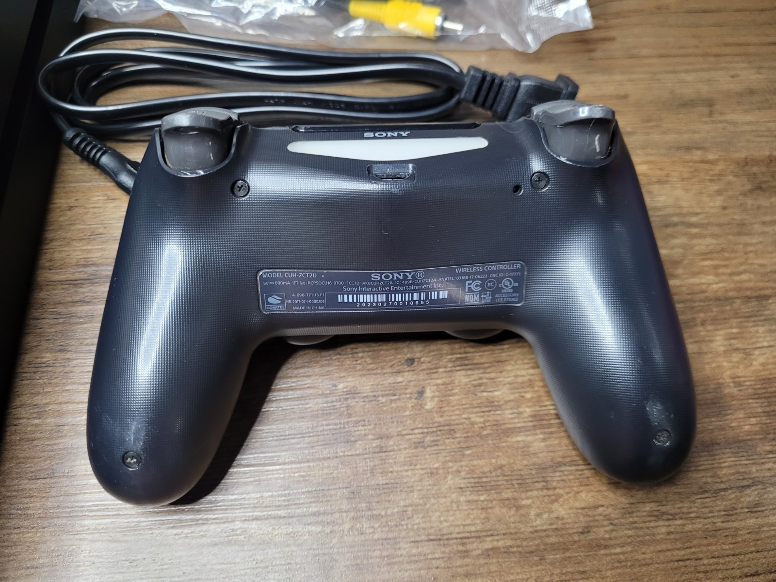 Sony PlayStation 4 500gb, 1 Controller, Tested Works