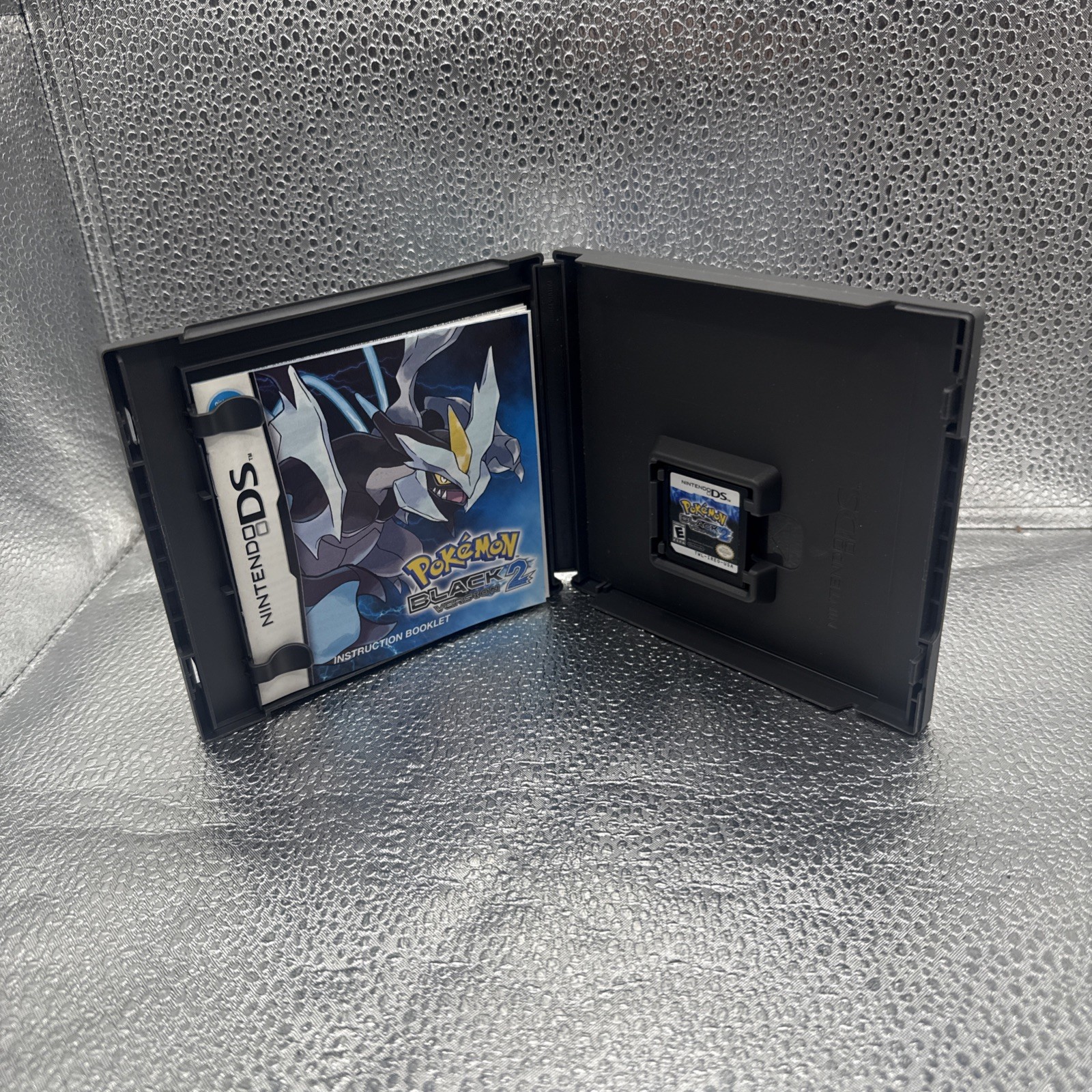 Pokémon Black Version 2 (Nintendo DS, 2012) Complete In Box CIB