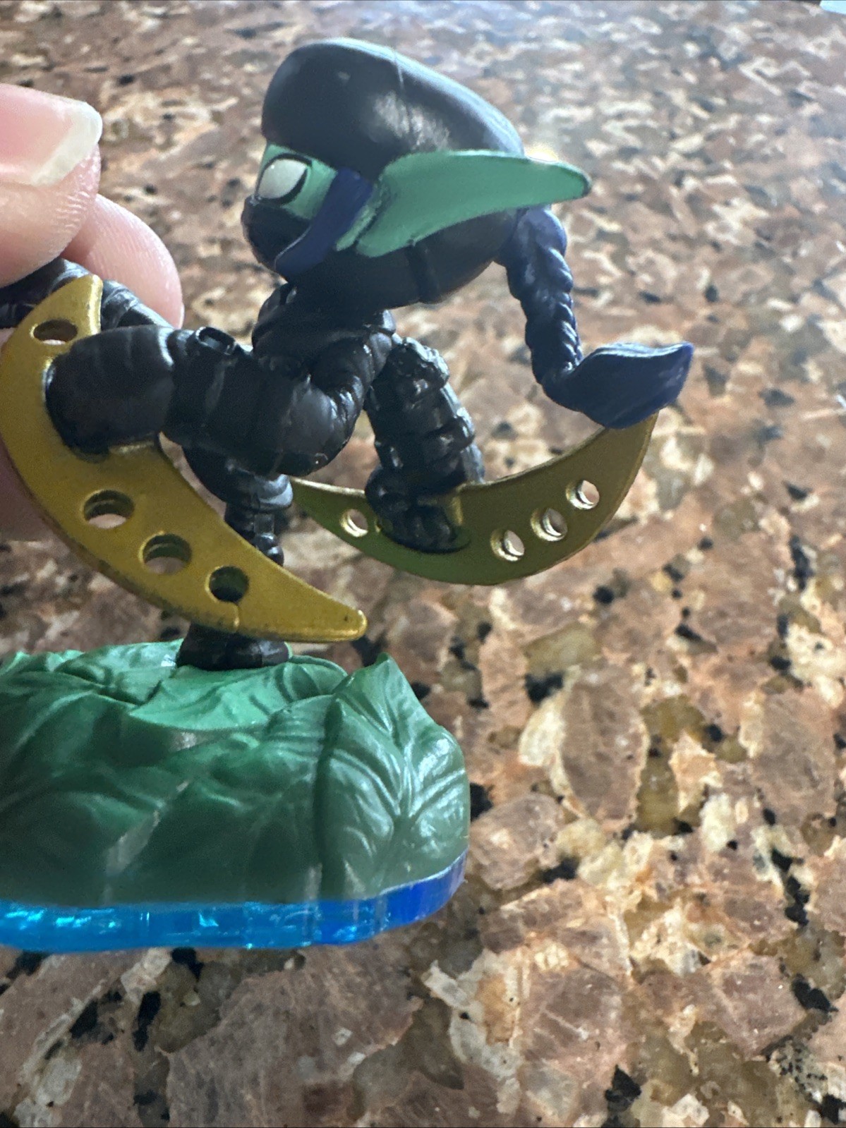 2013 Skylanders ninja Stealth Elf Figure by activision blue base multi platform
