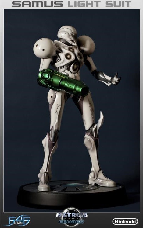First 4 Figures Metroid Echoes Samus Light Suit Regular Edition Resin Statue