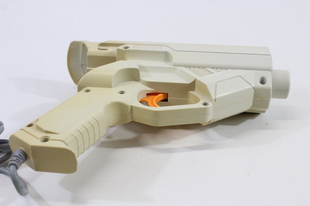 SEGA Dreamcast Light Gun Controller HKT-7800 OEM US Seller Discolor Cos.Damage