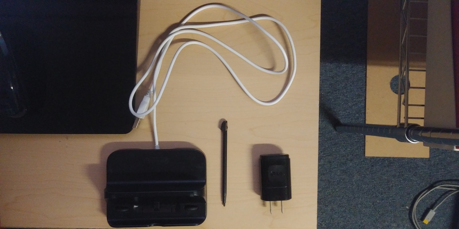 Nintendo Wii U Gamepad & Charger Only Zelda Wind Waker With Stylus OEM WUP-010