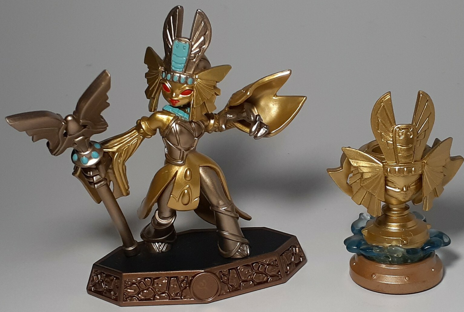 SKYKANDERS Golden Queen & Sea Trophy Figures