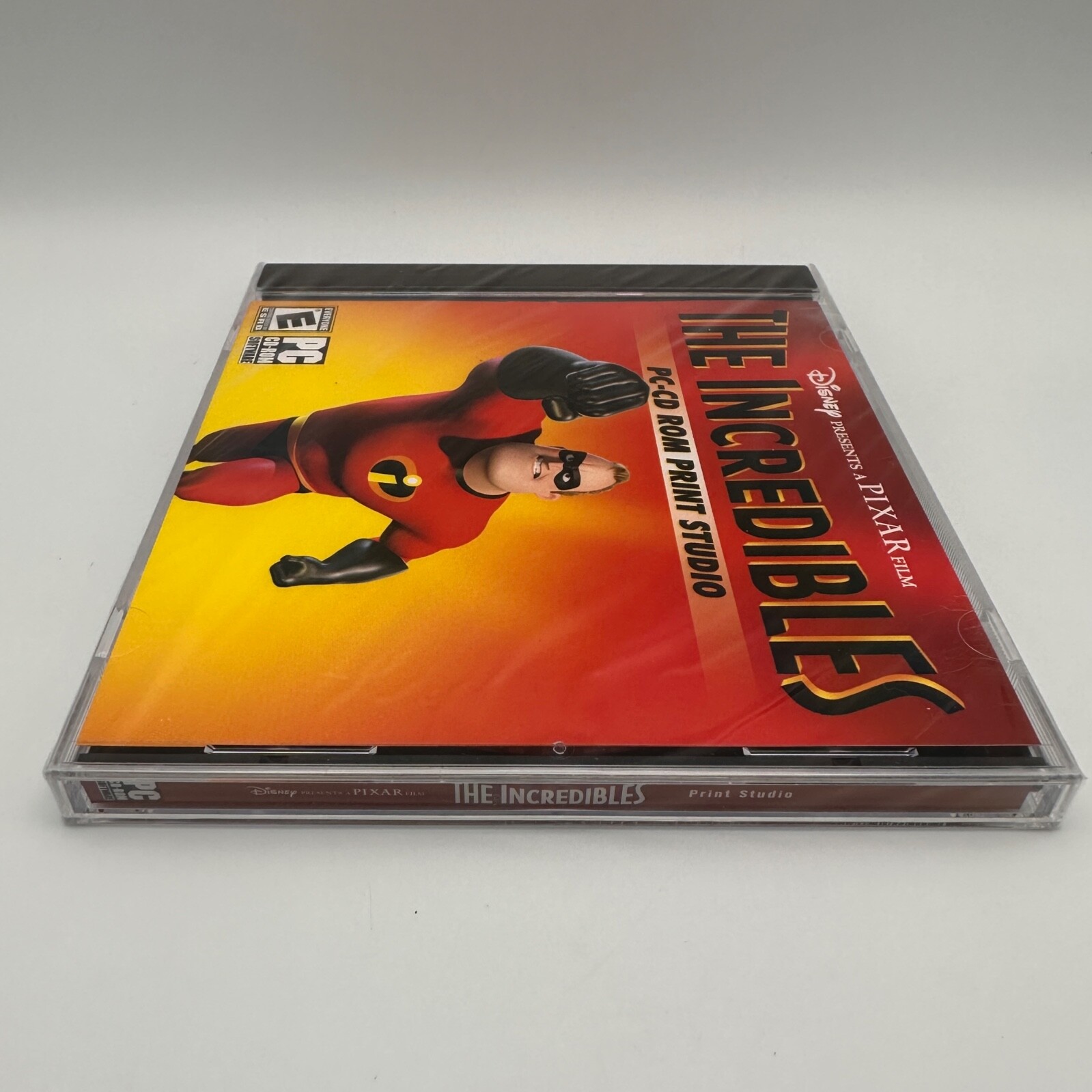 The Incredibles PC CD-ROM New Print Studio Disney Pixar Windows 98/Me/XP Game