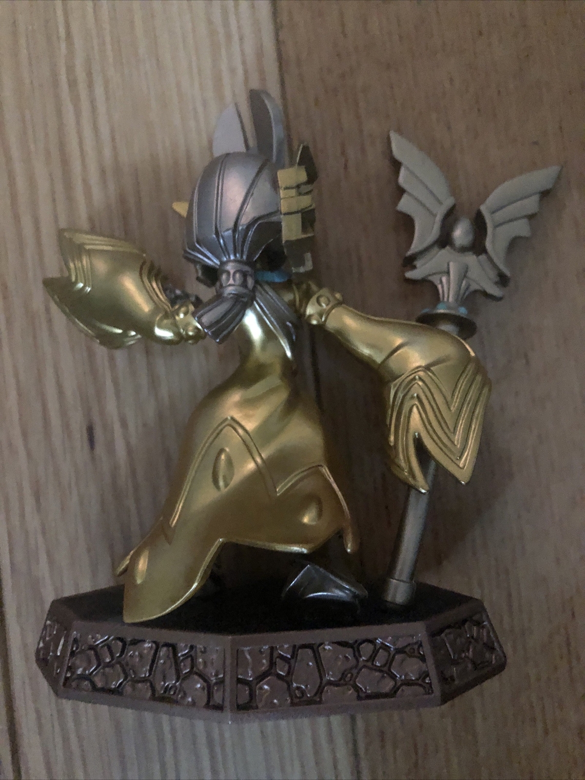 ACTIVISION SKYLANDERS IMAGINATORS GOLDEN QUEEN SENSEI FIGURE, 87798888 TOY
