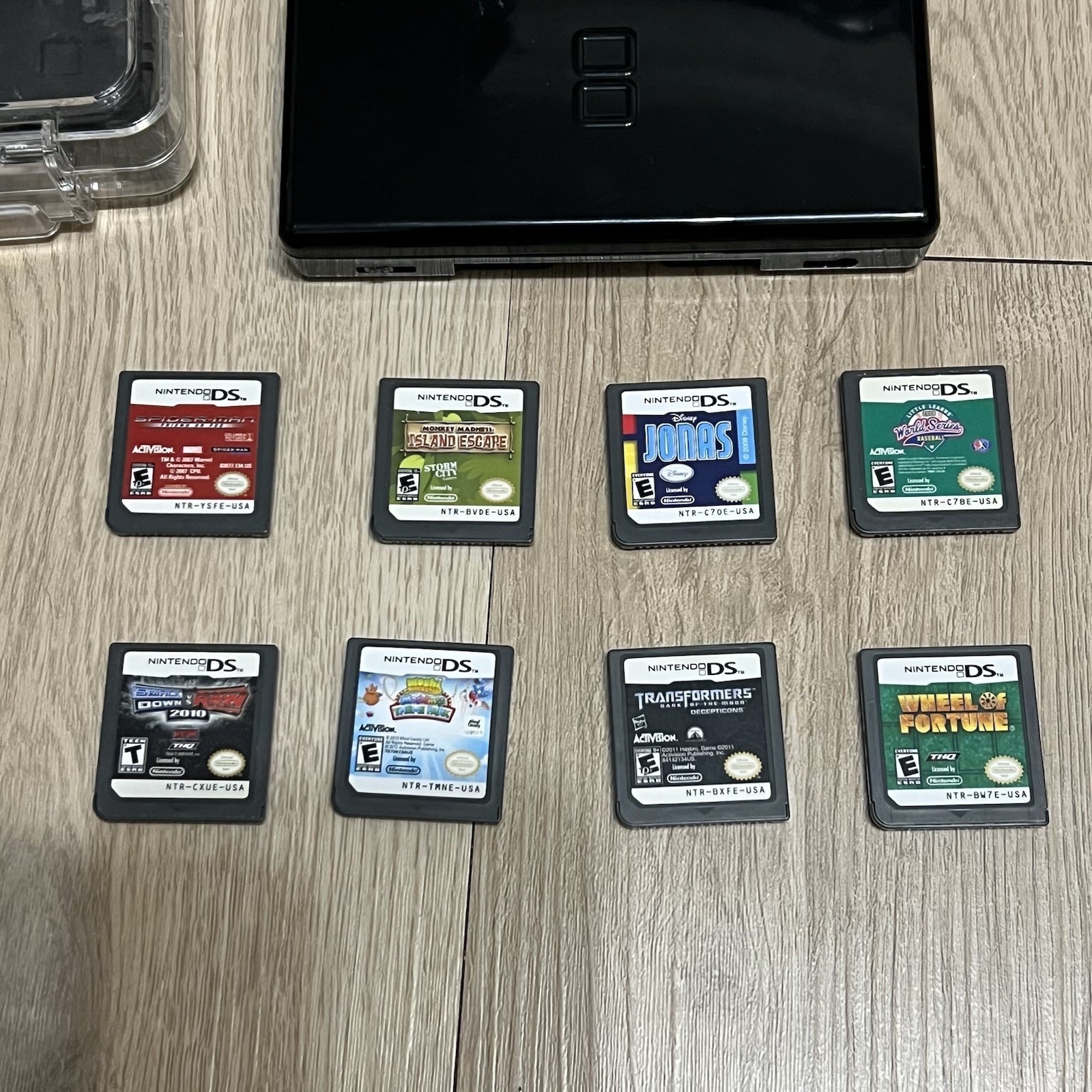 Nintendo DS Lite Console USG-001 Black with Games And Charger