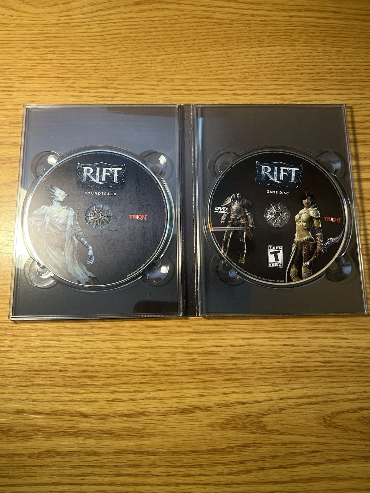 RIFT Collectors Edition Box Set P.C. Game Disc & Soundtrack, Excellent Condition