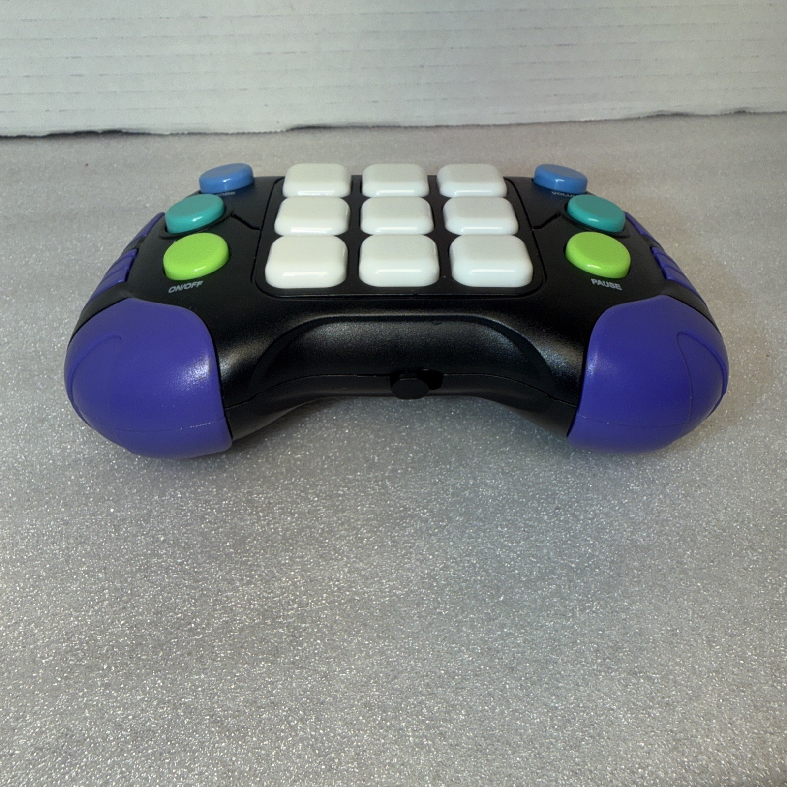 GAME PAD 4 Game Modes Stress Reliver Memory Games