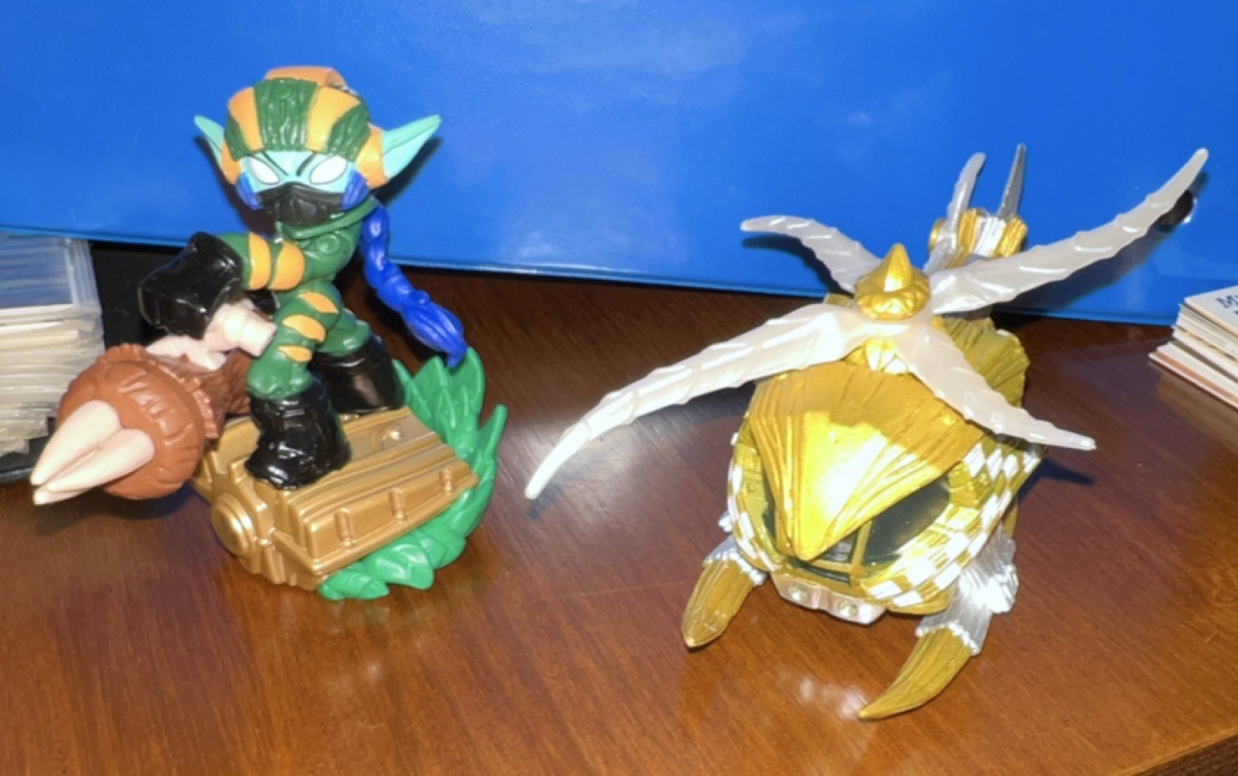 Skylanders SuperChargers Figures Super Shot Stealth Elf & Nitro Stinger Set