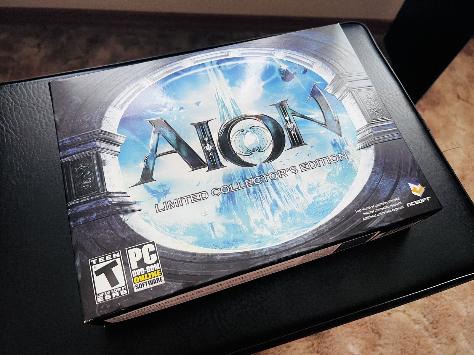 Aion Collectors Edition Steel book Poster Figure