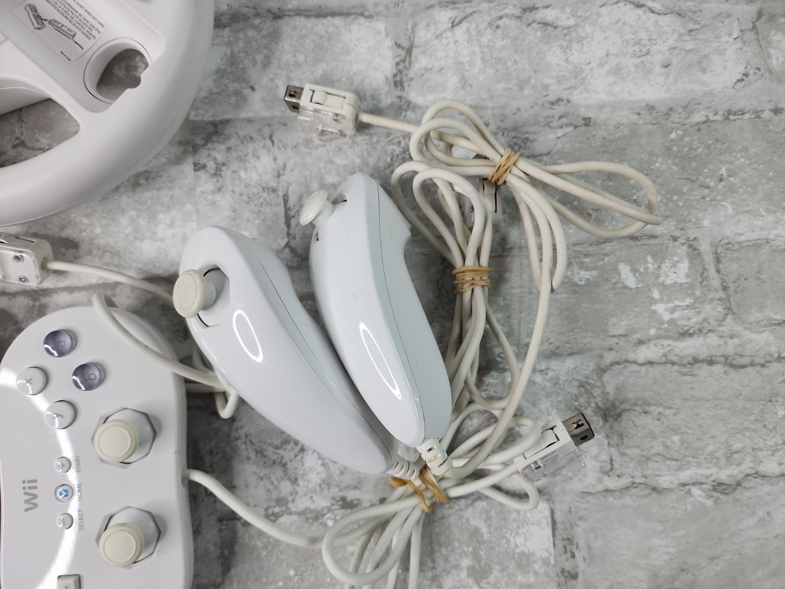 Nintendo Wii Genuine Accessories (Lot of 8) Wheels Controllers Motion Plus OEM