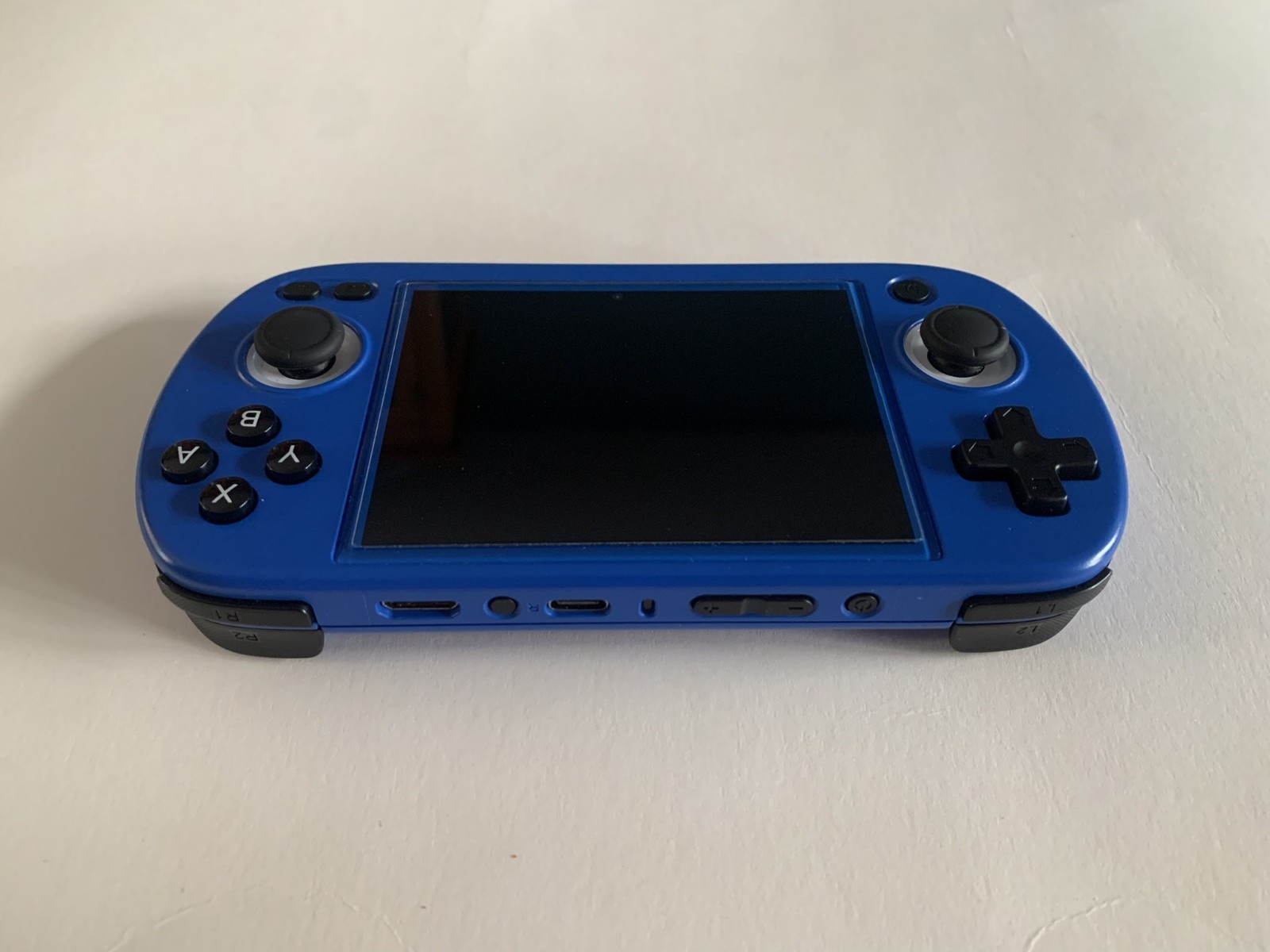 Anbernic RG40XX H Retro Handheld – Open Box – w/ Case – Excellent