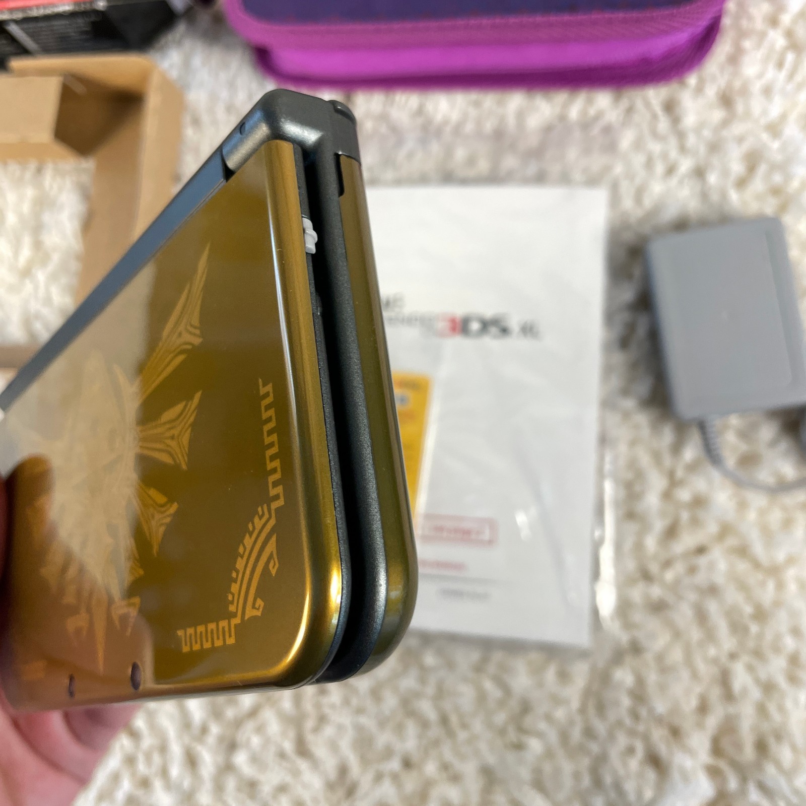 Nintendo New 3DS XL Zelda Hyrule Edition Handheld System RED-001 Complete in Box