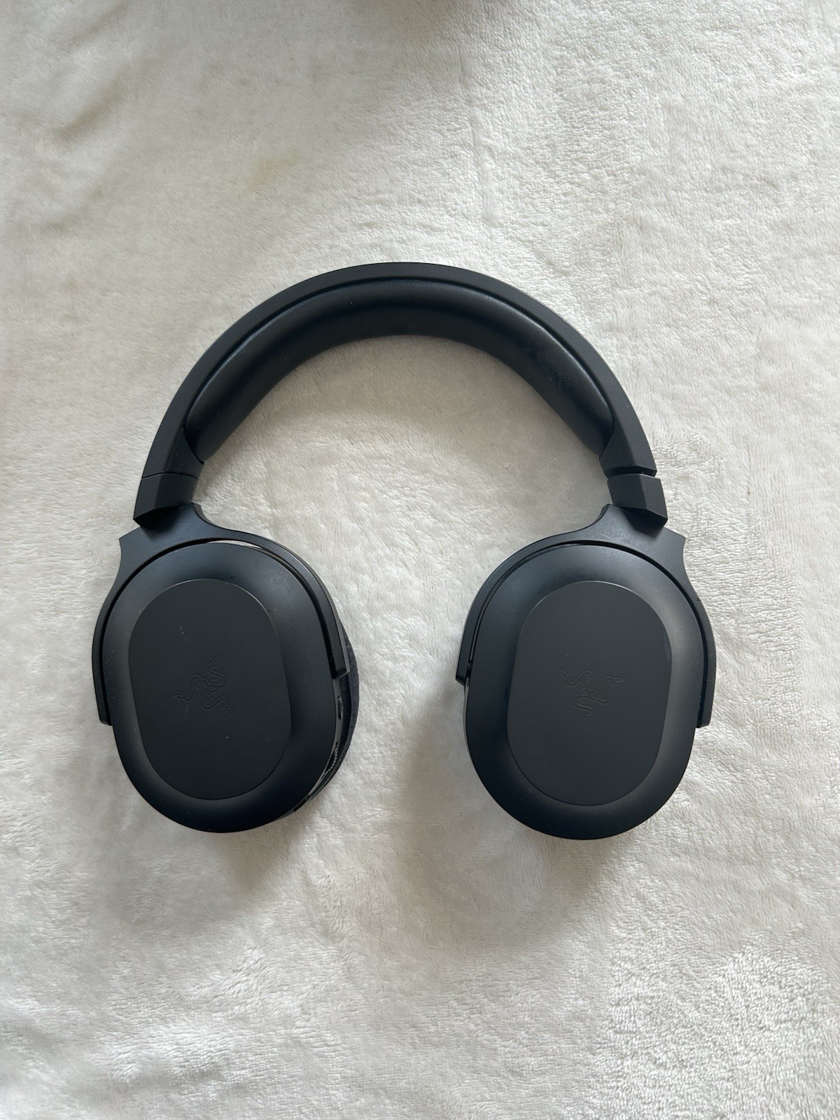 Black Razer Barracuda x Wireless Bluetooth Gaming Headset