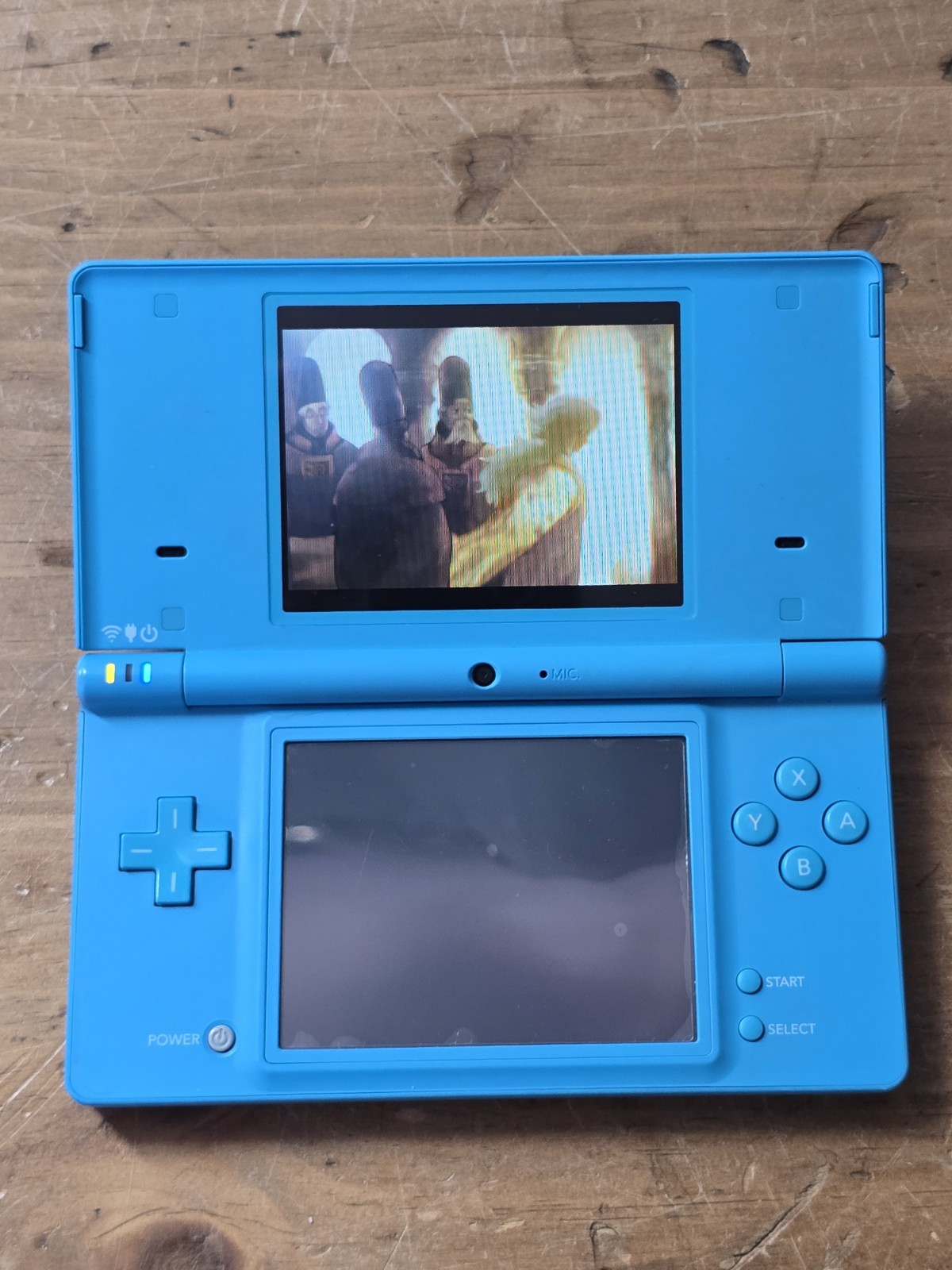 Nintendo DSi TWL.001 Teal Blue Video Game Handheld System W/Charger WORKING