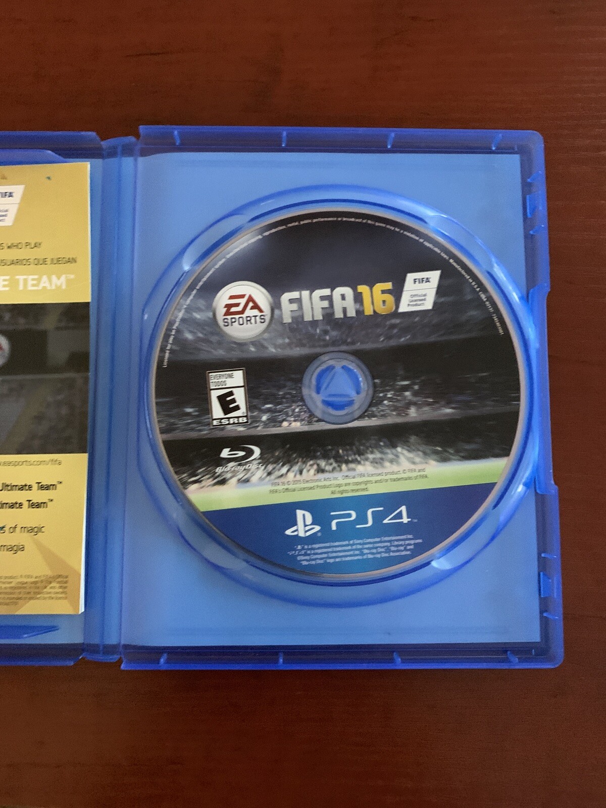PS4 Lot (2) Assassins Creed Unitt / Fifa 16