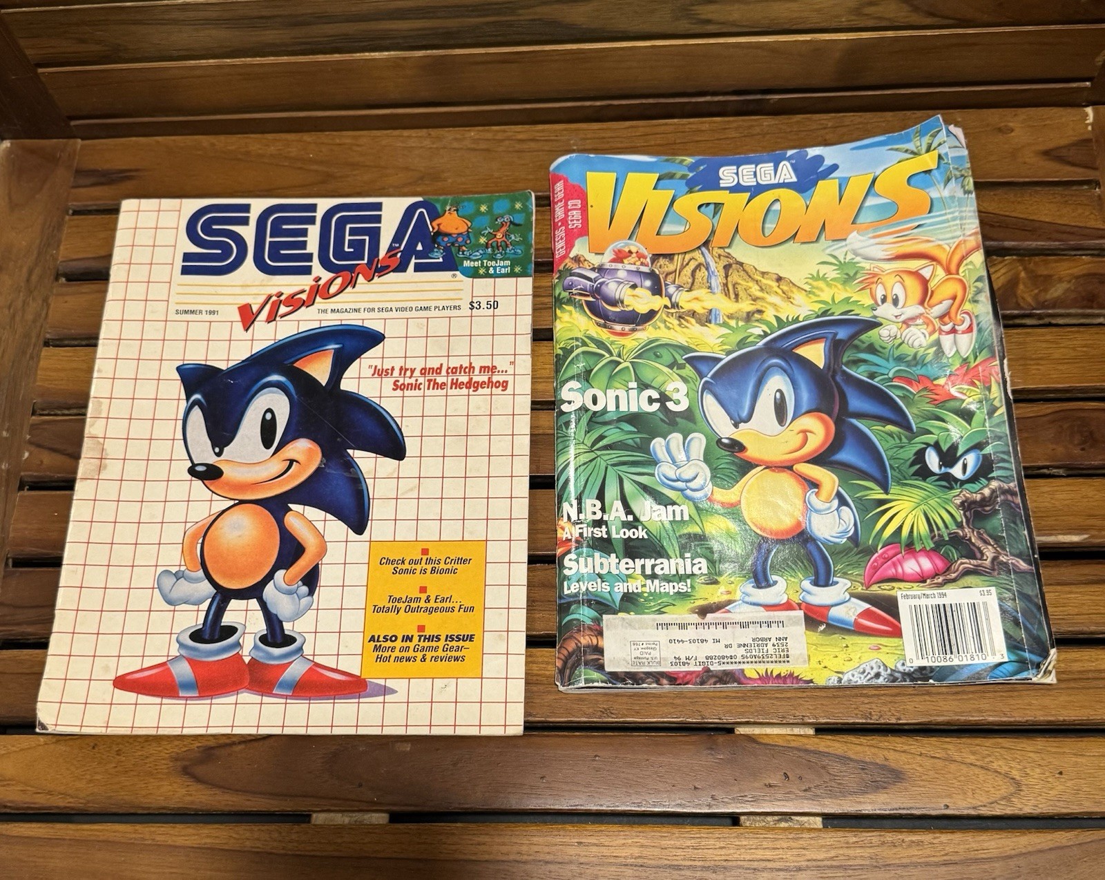 SEGA Genesis 2 Console 4 Controllers Power Adapter Sonic Collectibles & 2 Games