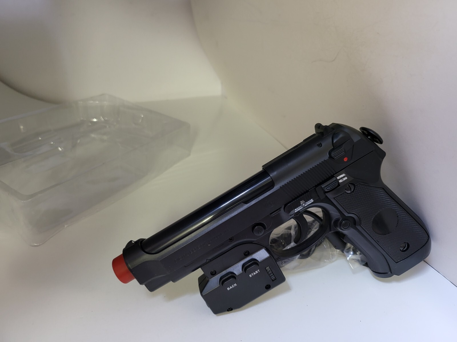 NEW WIRED BERETTA LASER LIGHT GUN FORCE FEEDBACK BLOW BACK FOR ORIGINAL XBOX #9C