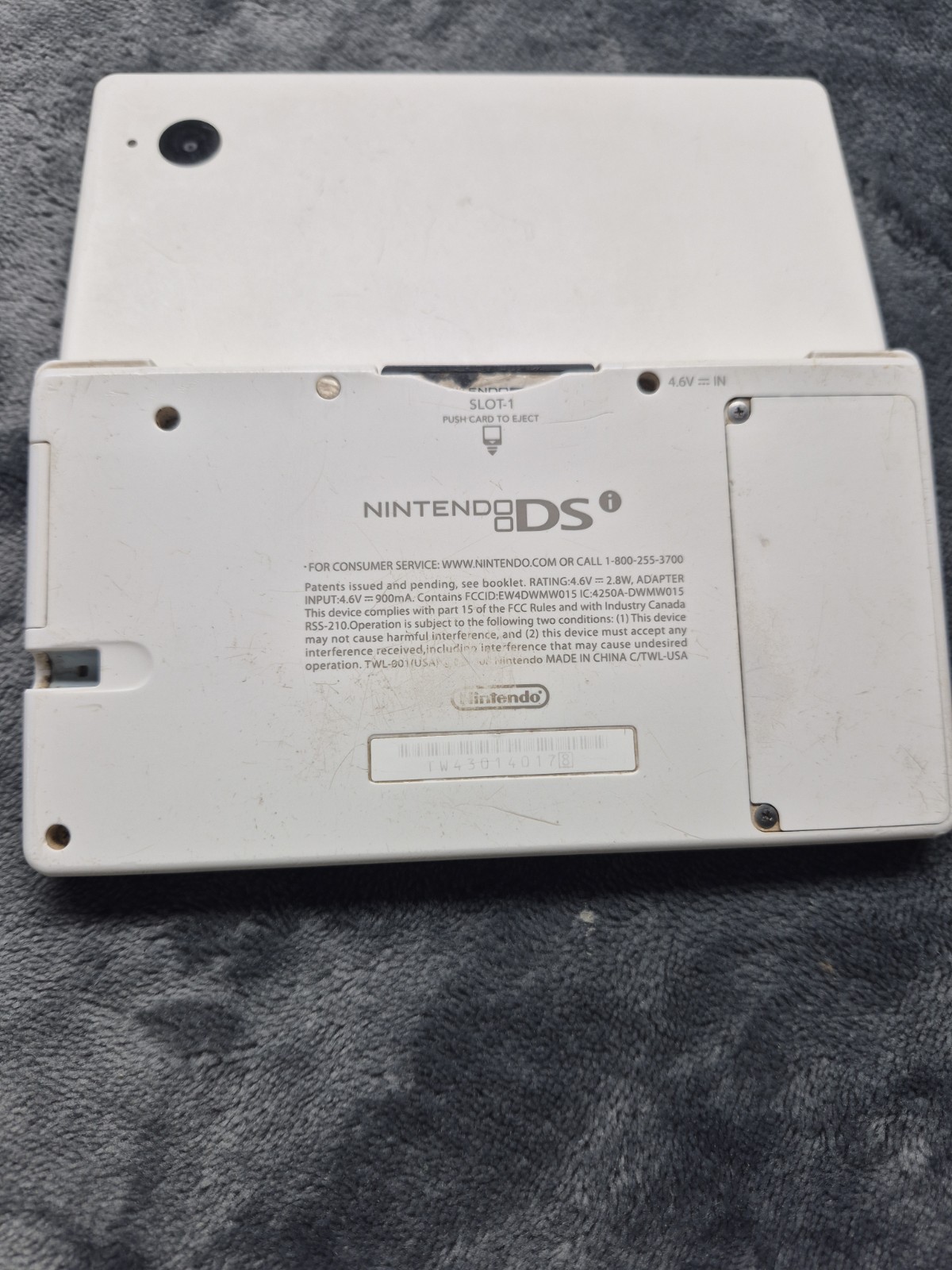 Nintendo DSi Console White w/ Charger & Mario & Luigi Game TESTED