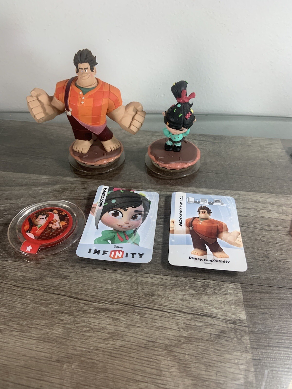 Disney Infinity Wreck it Ralph Figurines Vanelope & Ralph + Power Disc Lot