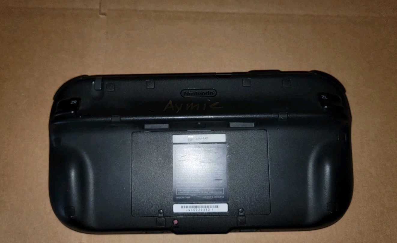 Nintendo Wii U Deluxe Black Console 32GB Bundle Gamepad W/ Mario Kart 8 TESTED