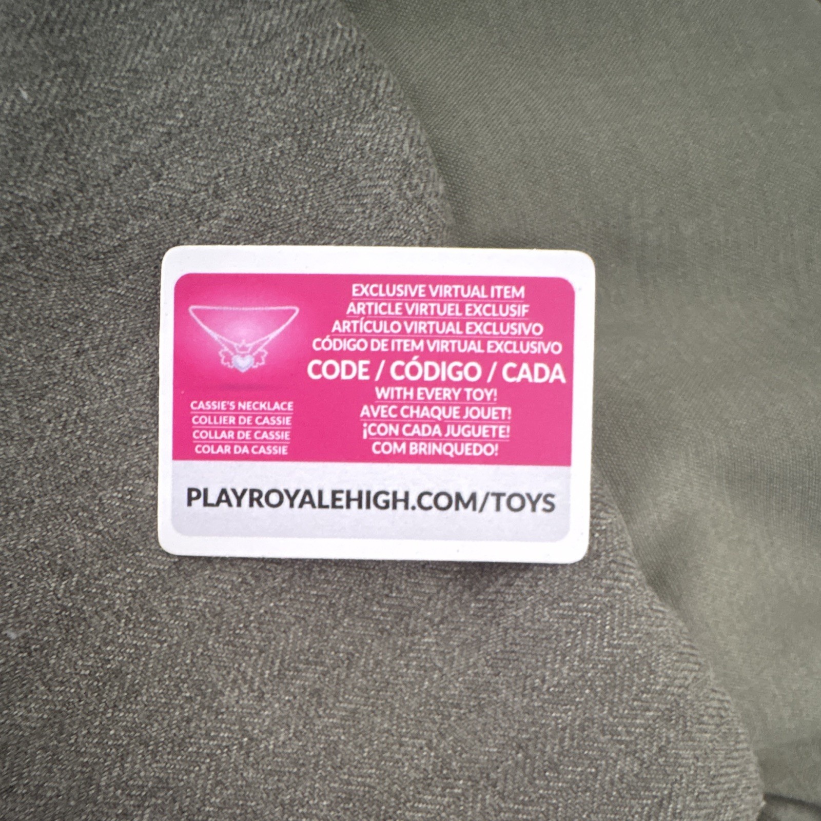 Royale High Cassie’s Necklace Virtual Item Code Card Scratch-Off CODE ONLY!