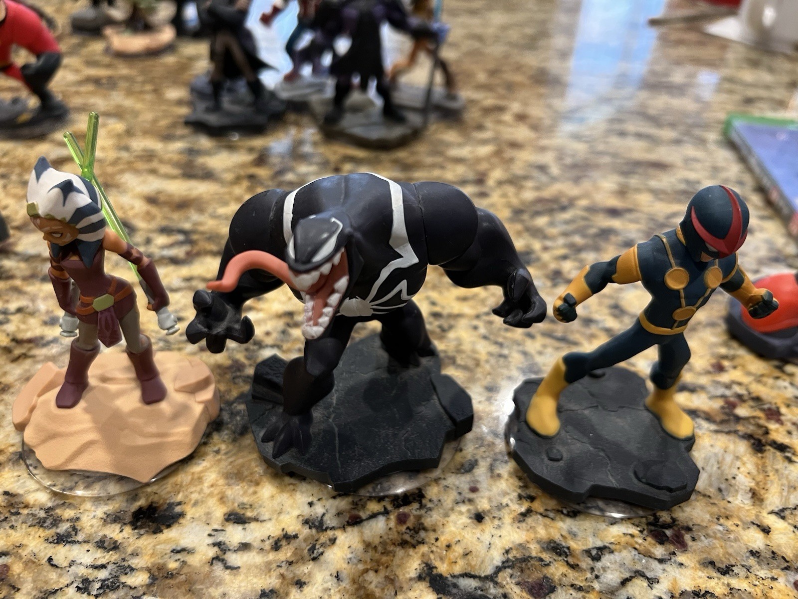 DISNEY INFINITY 23 FIGURES STAR WARS MARVEL ANT MAN AND MORE