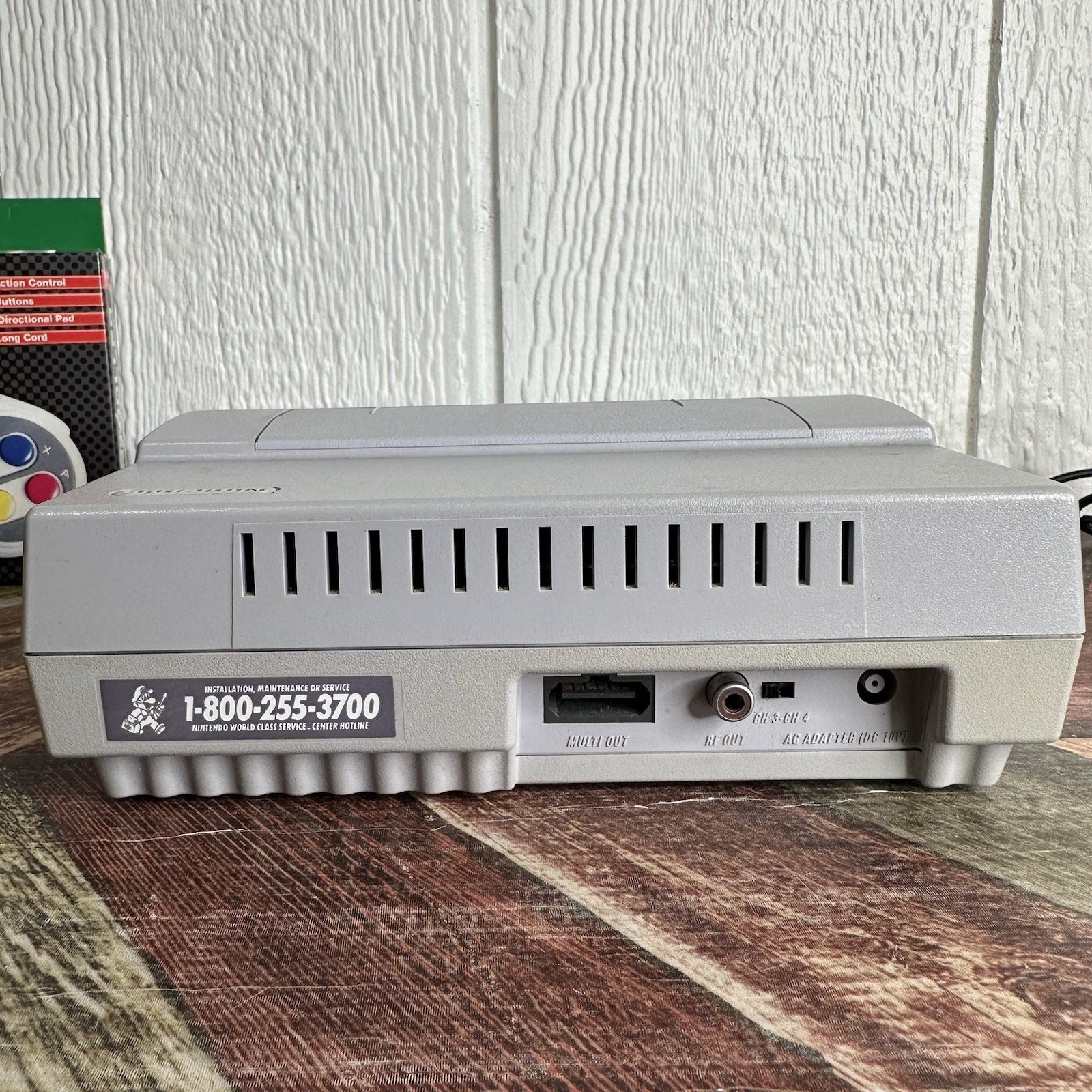 Super Nintendo SNES Console SNS-001 Bundle w/ Lemmings & Cleaning Kit + 2 Contls