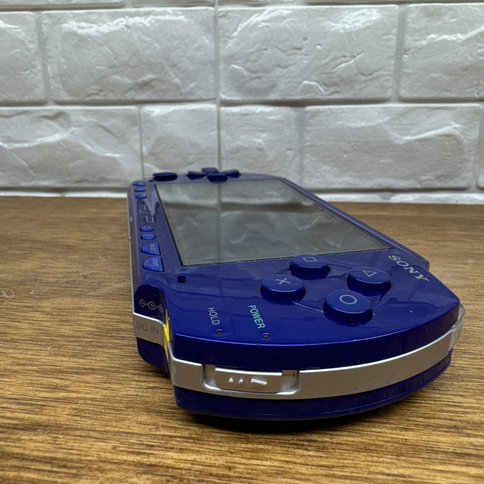 Sony Playstation PSP 1000 Blue Handheld System Console For Parts Repair