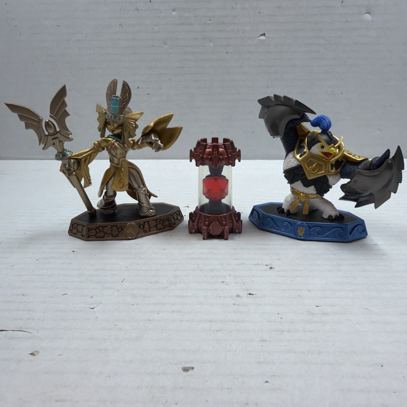 Skylanders IMAGINATORS Starter Bundle: GOLDEN QUEEN, KING PEN, FIRE REACTOR
