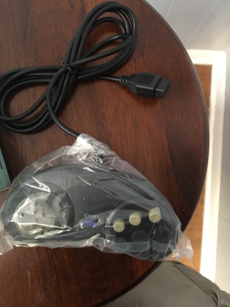Sega Genesis Controller (BRAND NEW) (NIB) 6 Button Control Pad Tomee