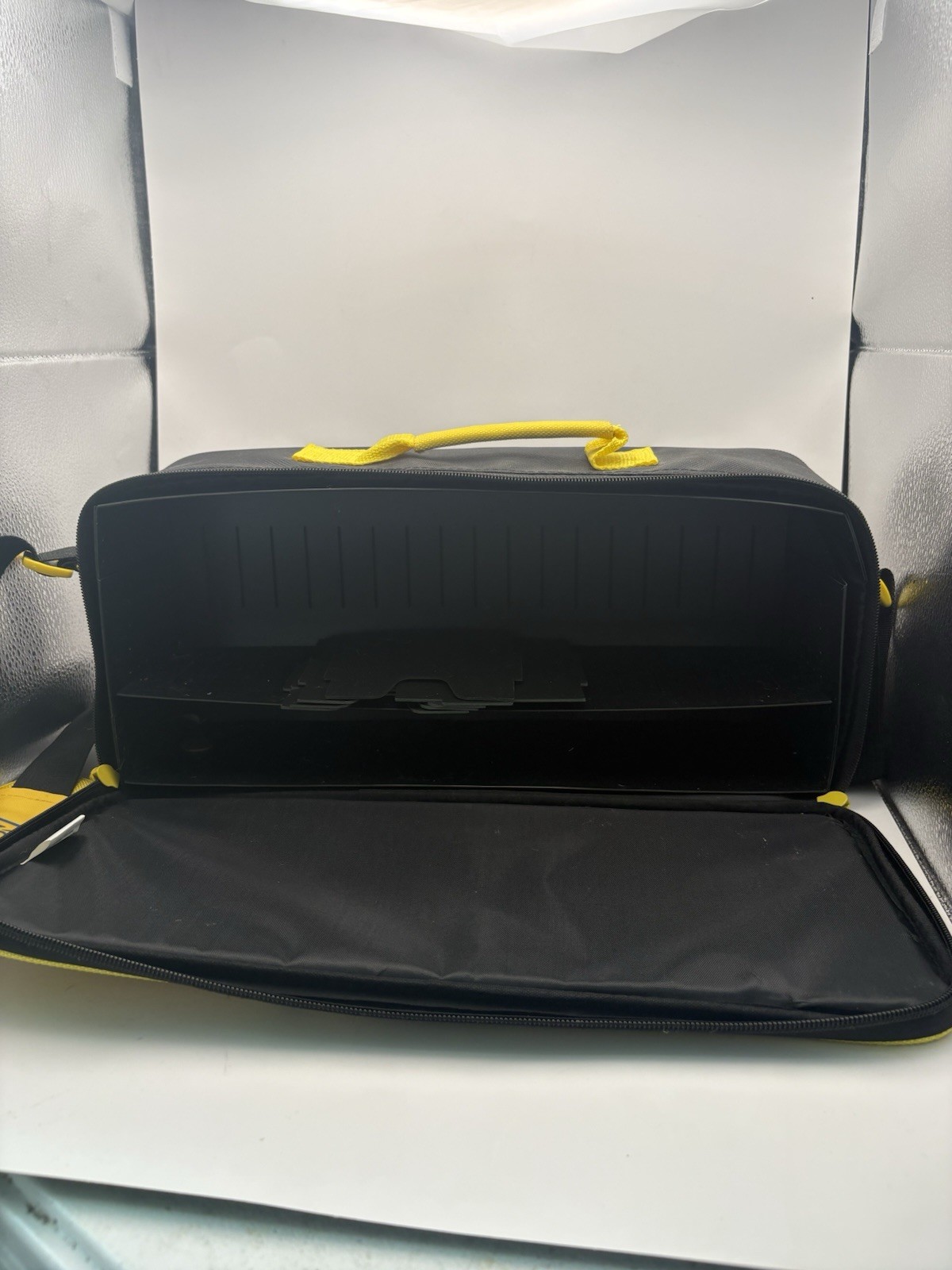 Pikachu Black/Yellow Nintendo DS Carrying Case w/ Handle & Shoulder Strap