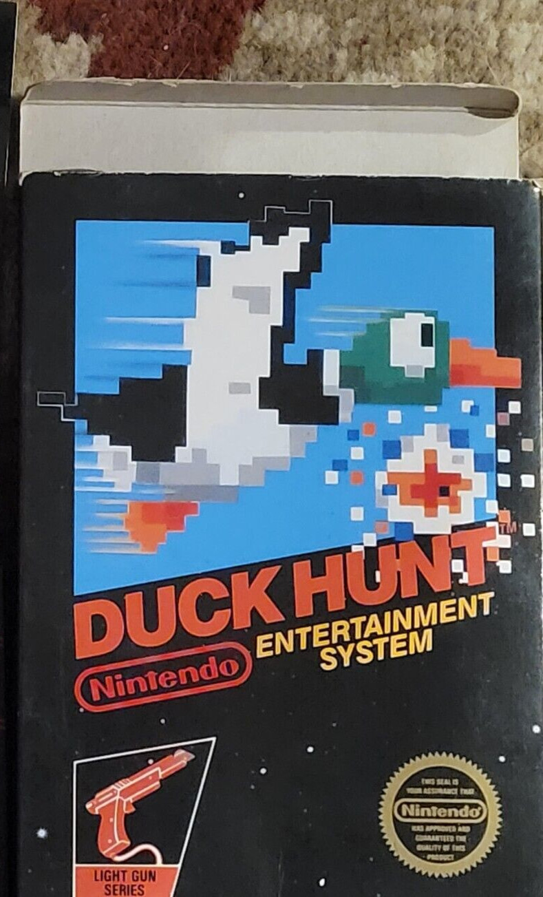 Nintendo NES Duck Hunt 5-Screw Unpunched Hang Tab Black Box COMPLETE CIB RARE!