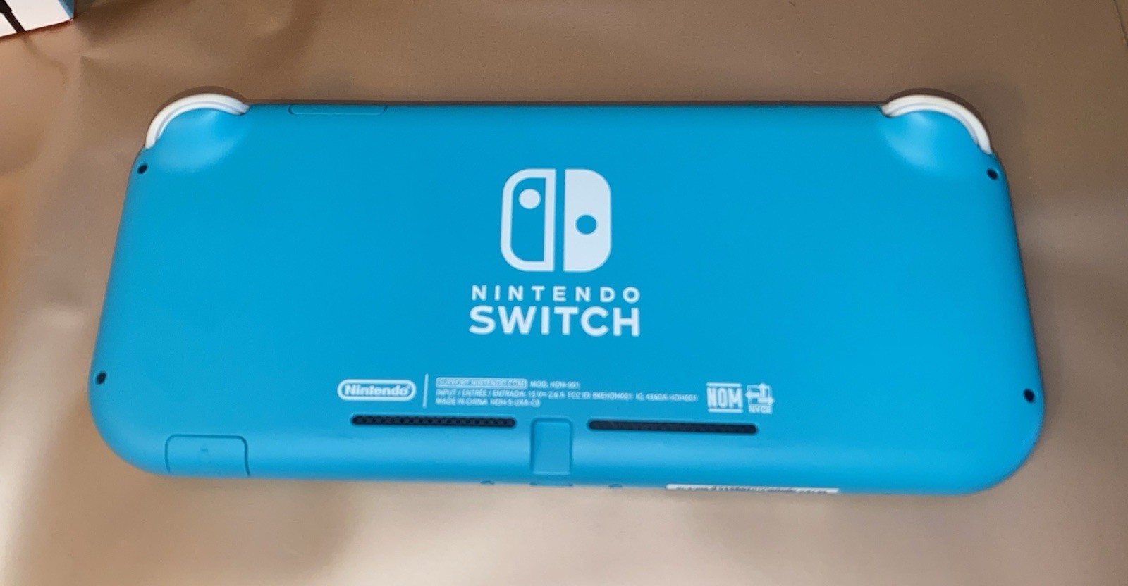Nintendo Switch Lite Turquoise Handheld Console Case /Charger /Big Brain Game