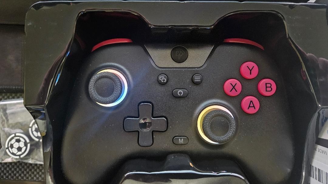 EasySMX X05 2.4g Wireless Gaming Controller for PC/Steam/iPhone/Android/Switch
