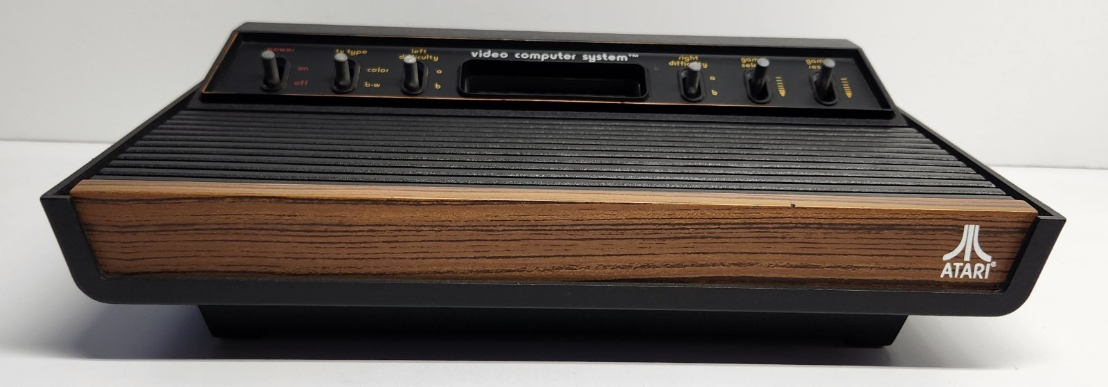 Atari 2600 Woodgrain Woody 6 Switch Sixer System CONSOLE ONLY – Sunnyvale Taiwan