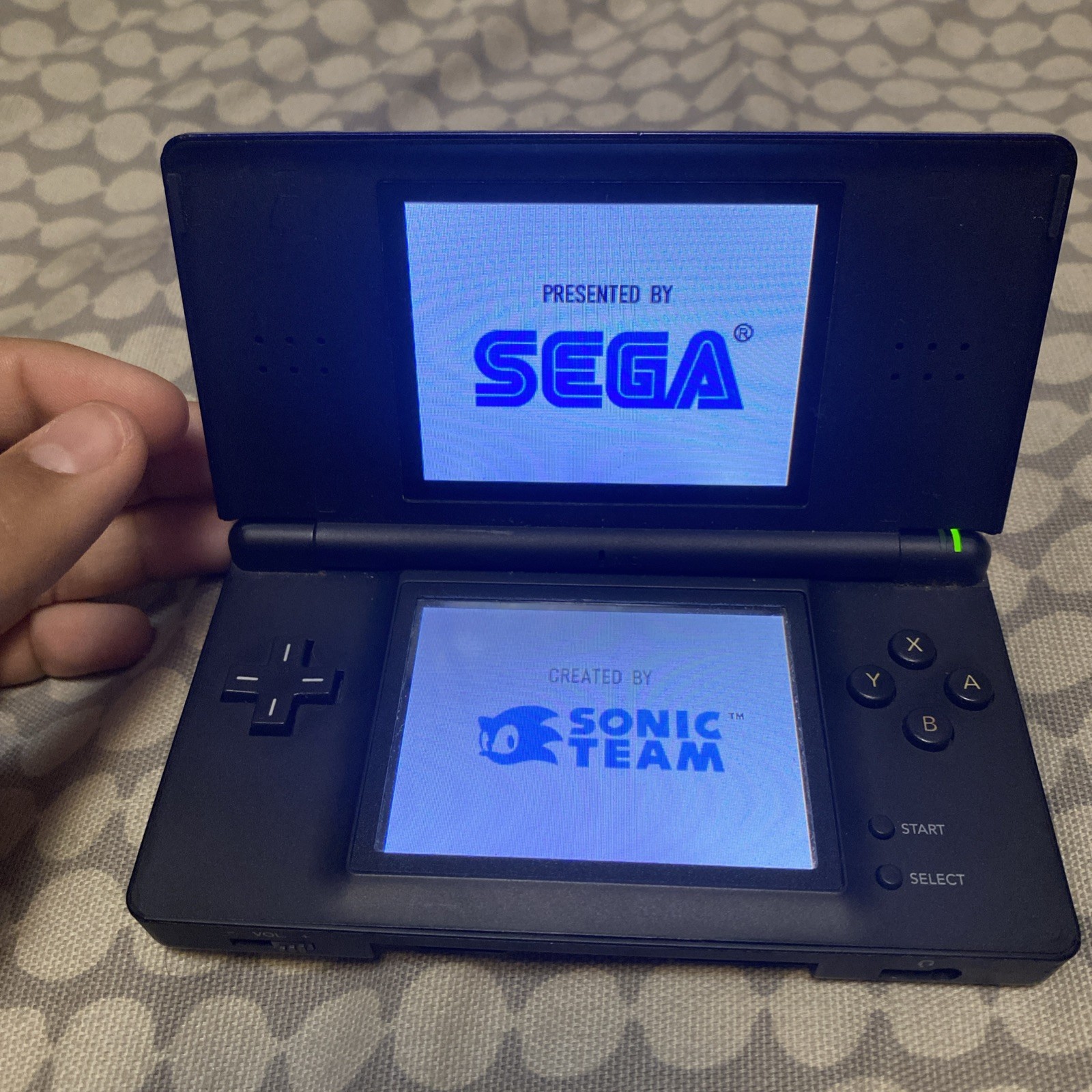 Nintendo DS Lite Blue/Black Handheld Console System With Game No Charger, Stylus