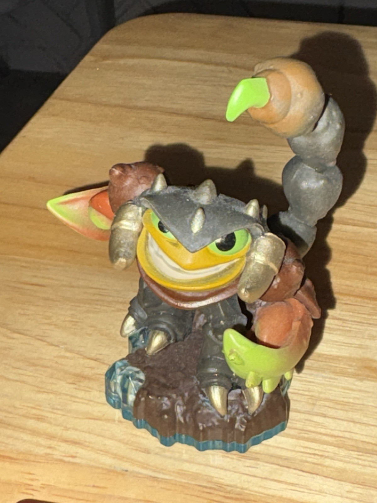 Skylanders Swap Force Scorp Figure & Card