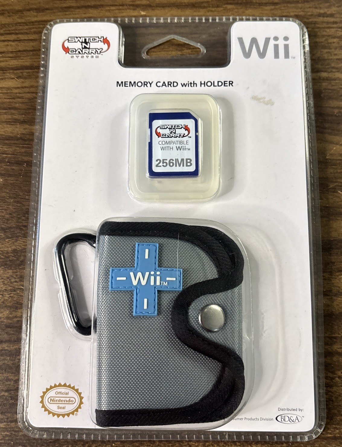 Official Nintendo Wii NEW OEM 2006 256 MB Memory card Wallet W Carabiner Sealed