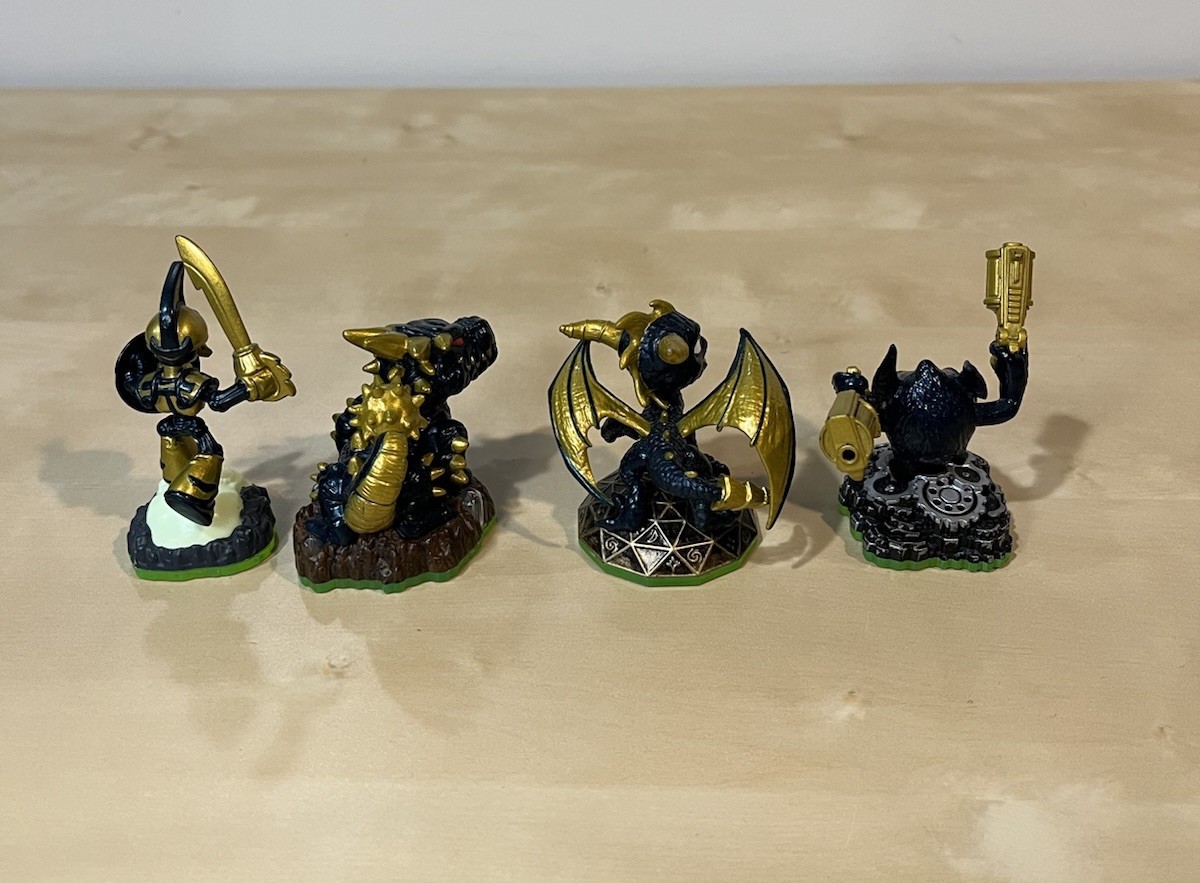 Skylanders Spyros Adventure Lot Of 4 Legendary Figures.