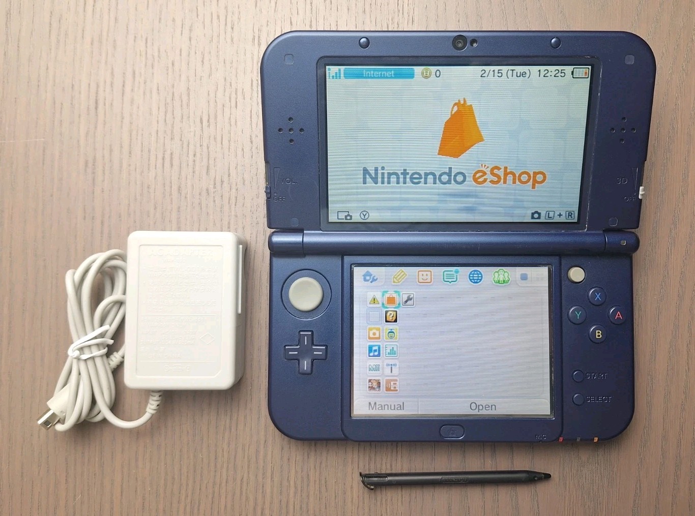 New Nintendo 3DS XL Metallic Blue Charger + 32GB SD Card | Region Free TOP IPS