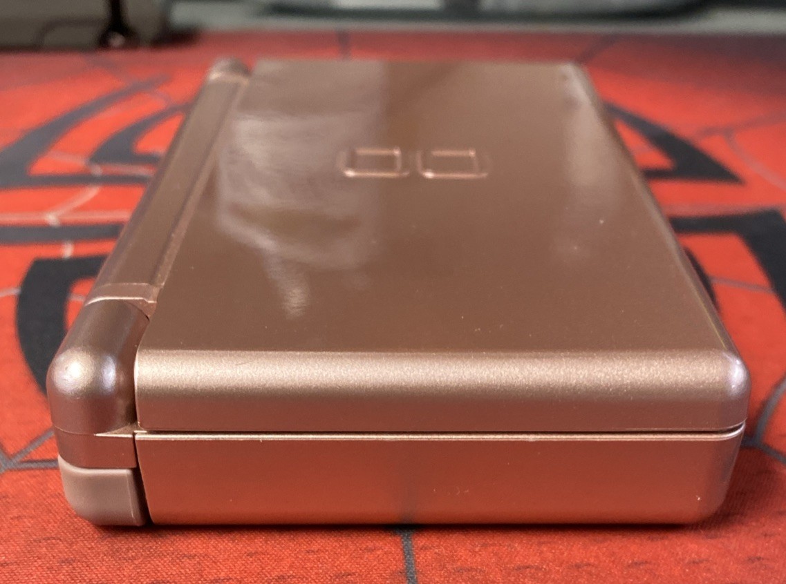 Nintendo DS Lite USG-001 – Metallic Pink *Very Nice*