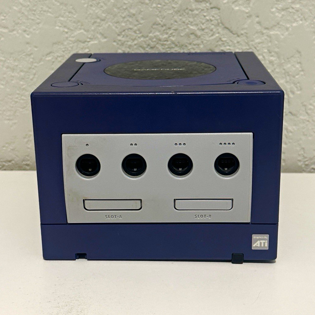 Nintendo GameCube Console DOL-001 Indigo Purple NTSC-U/C Doesn’t Read Discs